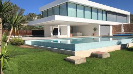 Villa near the beach for sale in Vista Alegre - Es Cubells - Ibiza